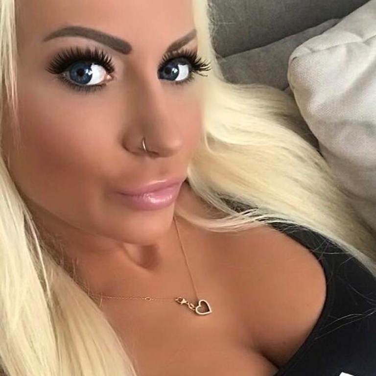 Julie Hunter - Pornostar 😍😘❤️