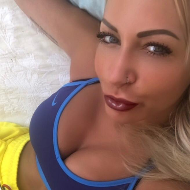 Julie Hunter - Pornostar 😍😘❤️