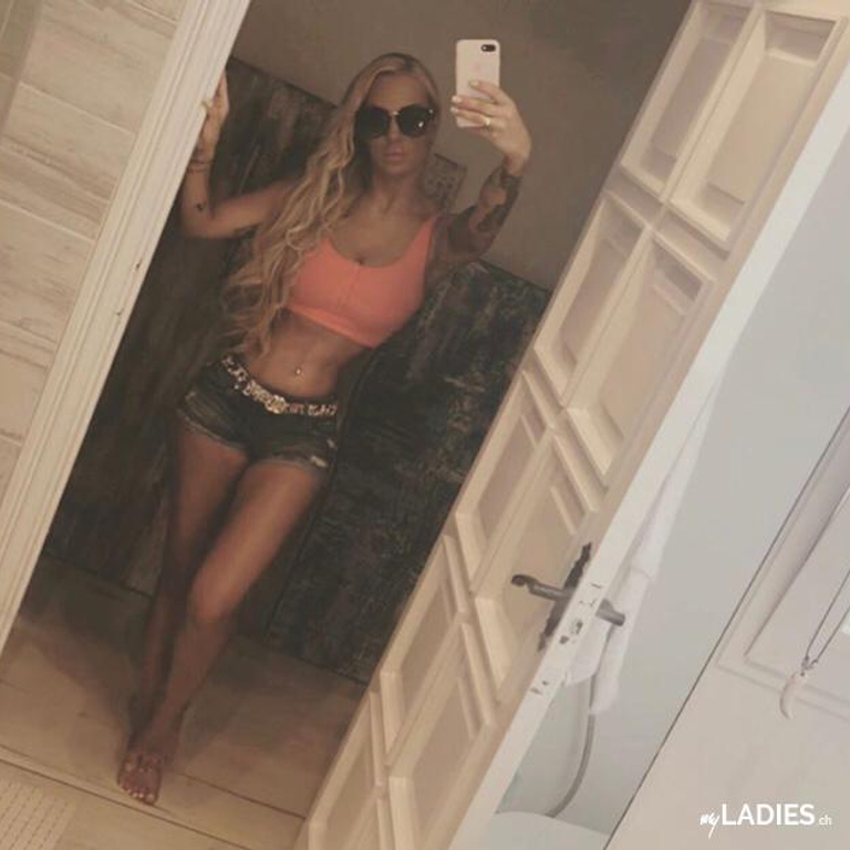 Julie Hunter - Pornostar 😍😘❤️