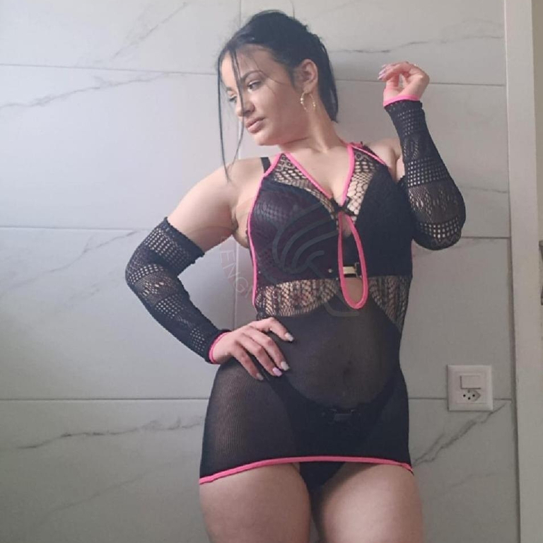 Alexandra - Studio 6