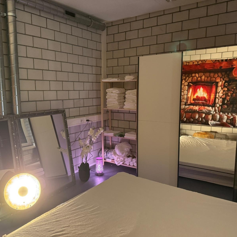 Masseurinnen im erotischen Bereich gesucht