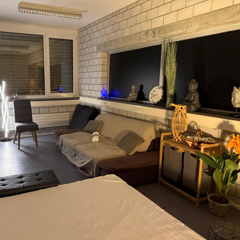 Masseurinnen im erotischen Bereich gesucht