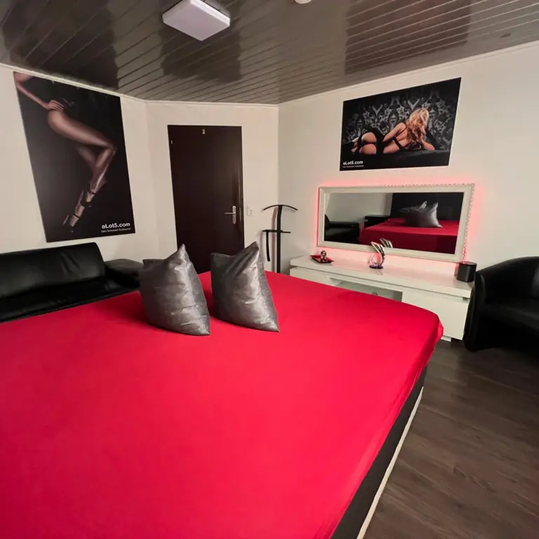 Happy Girls — 4628 Wolfwil