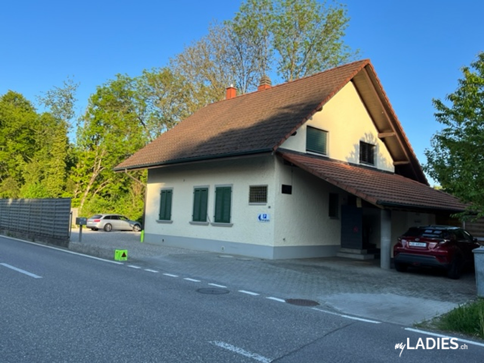 Happy Girls / Bild 2