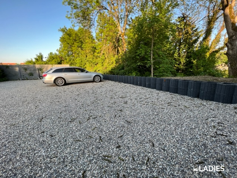 Wir suchen gut gelaunte Girls / Bild 2