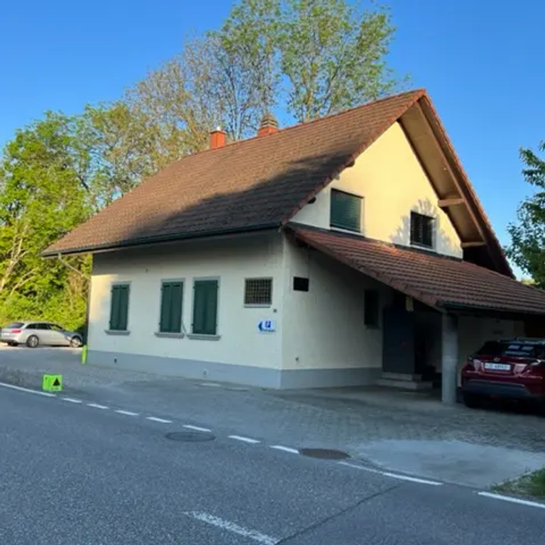 Wir suchen gut gelaunte Girls