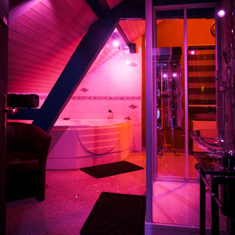 Wir suchen laufend nette Kolleginnen!