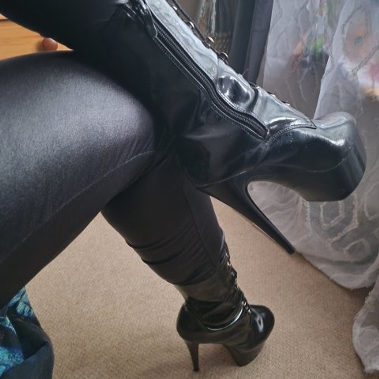 Lady Velvet - Tie and Tease.Edging