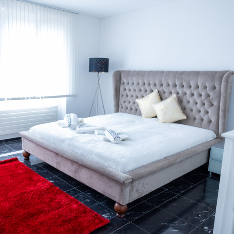 La Rouge — 9240 Uzwil