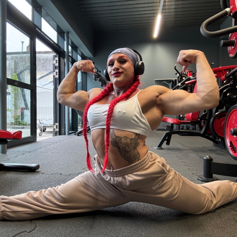 Lady Minihulk - Pro Bodybuilderin