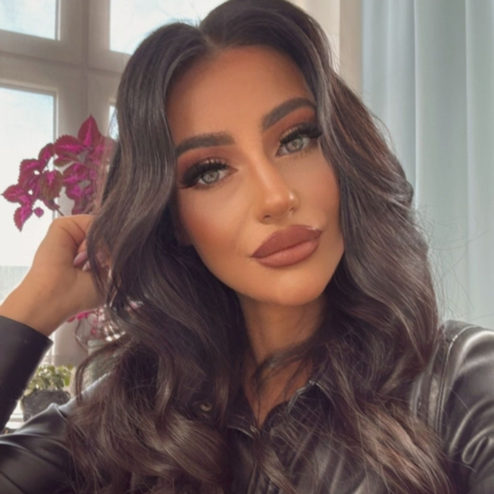 Image #1 from Olivia