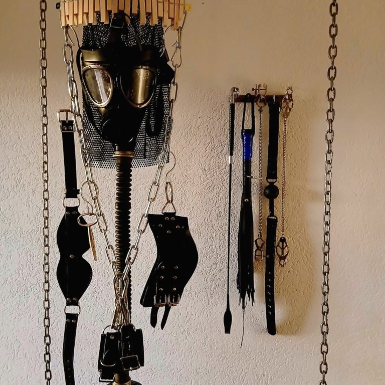 Herrin Ingrid M. - Hey ... du sklave?❗