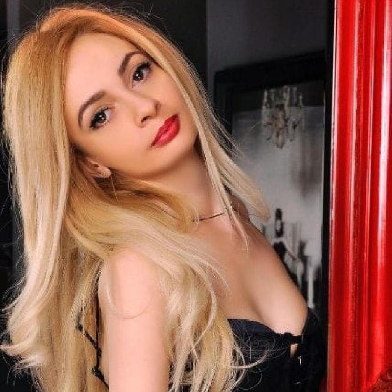 Cristina - blonde Schmuseperle