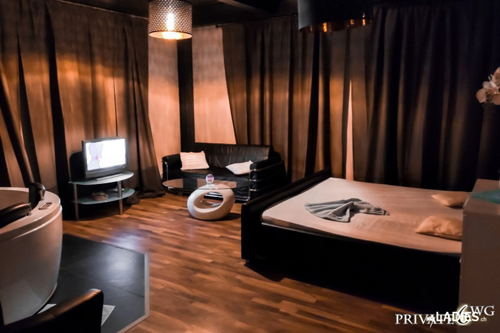 Private Sex WG✰✰✰ / Bild 2