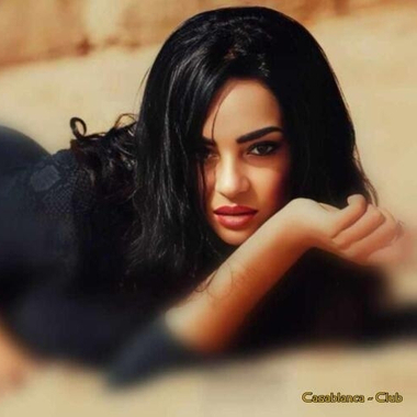 Nagia - versautes Girl