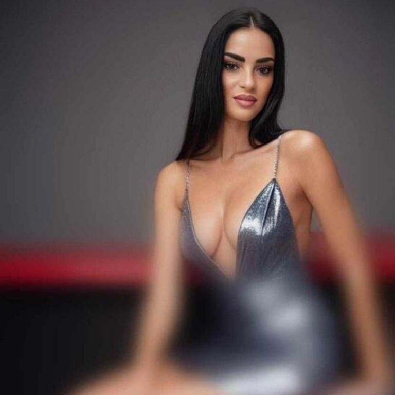 Nagia - versautes Girl