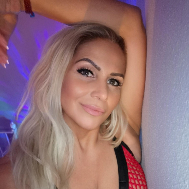 Isabella - Sexy&Curvy