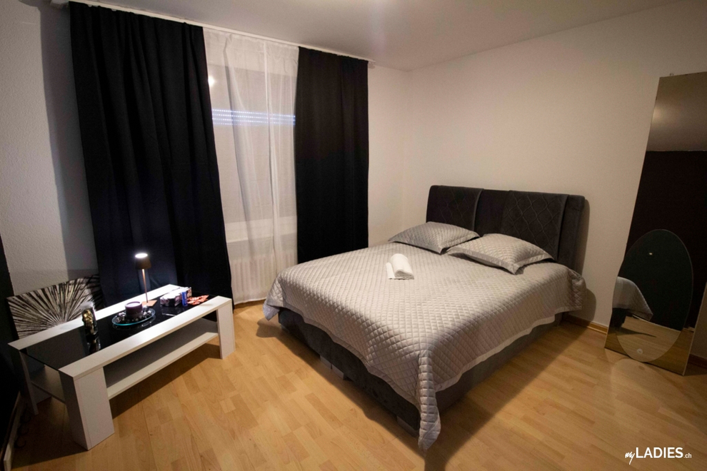 ♕ ROYAL NIGHT CLUB ♕ / Bild 7