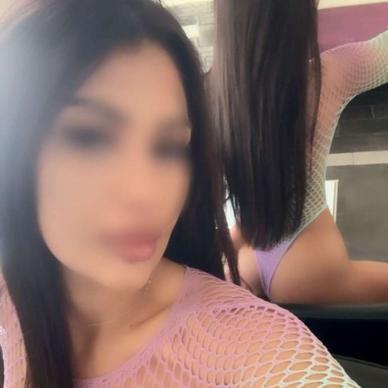 Sarah Love Studentin - 90-60-90 TOP Figur⌛