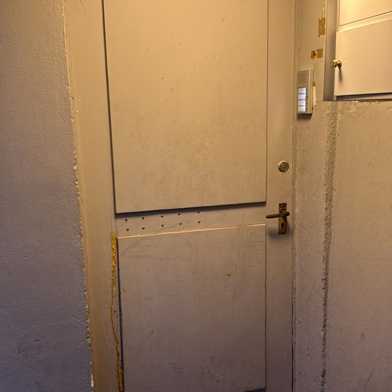 Sara - rasierte Spalte 🪒