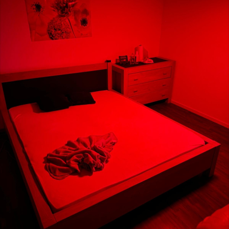 Asia Lips — 8610 Uster