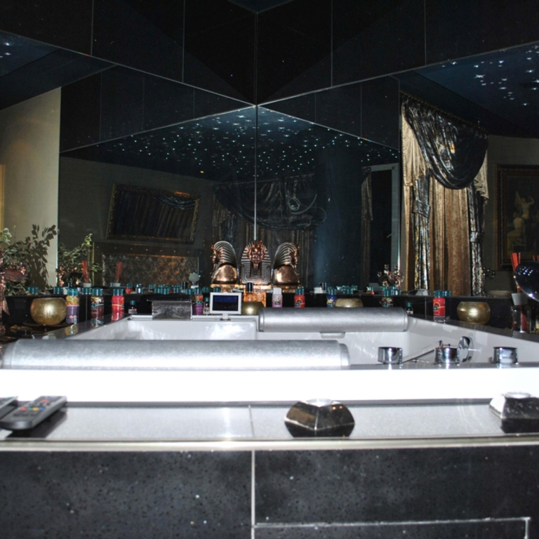 Big Business - Be part of it - Make your Money