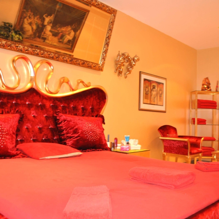 Big Business - Be part of it - Make your Money