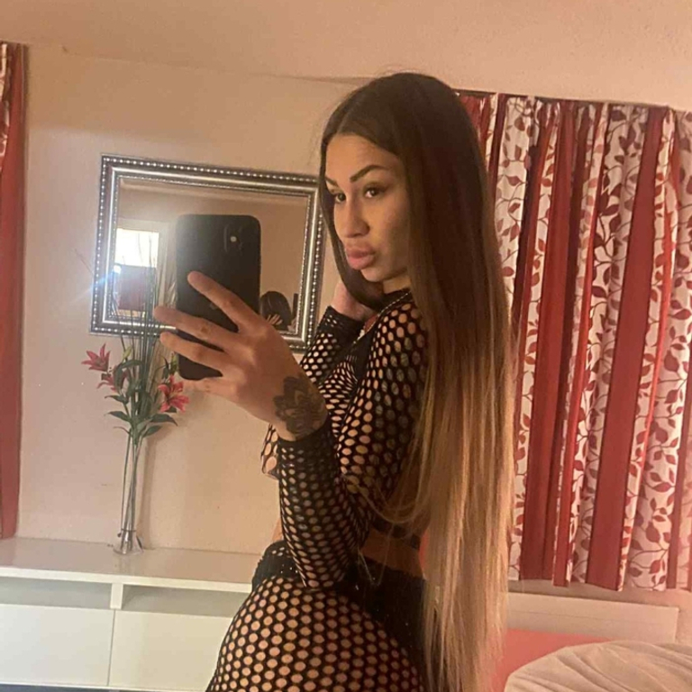 Laura - geiles Analteeny