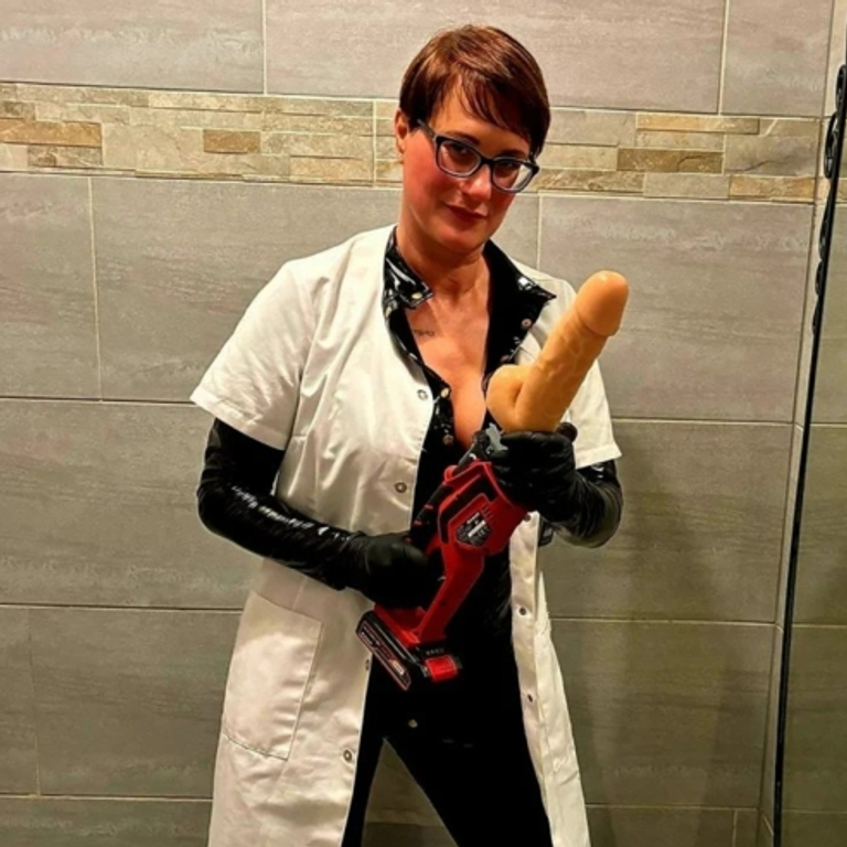 Medical Mistress Lady Anna - BDSM/Fetisch/Klinik