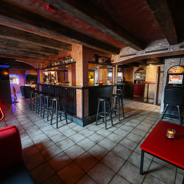 Club Mirage — 8855 Wangen SZ