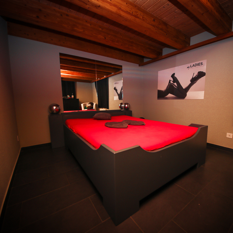 Club Mirage — 8855 Wangen SZ