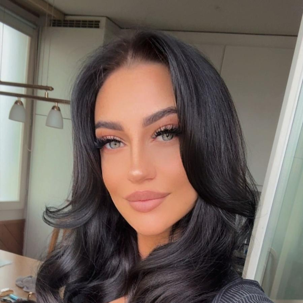 Image #7 from Olivia