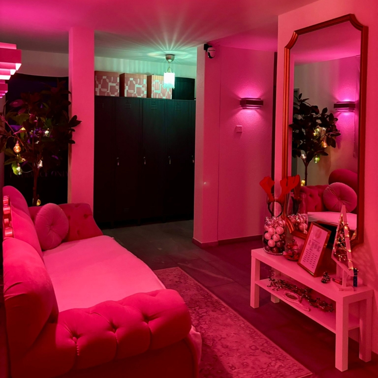 Victoria Tantra - Sensual Massage — 6410 Goldau