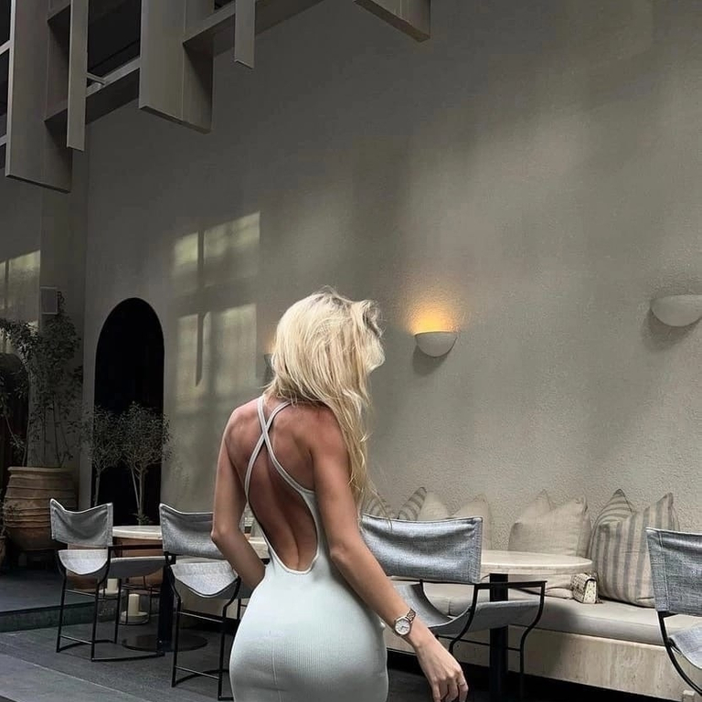 Viola - Zierliche Blondine