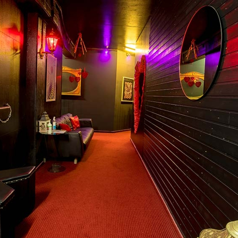 Club Paradiso — 6033 Buchrain