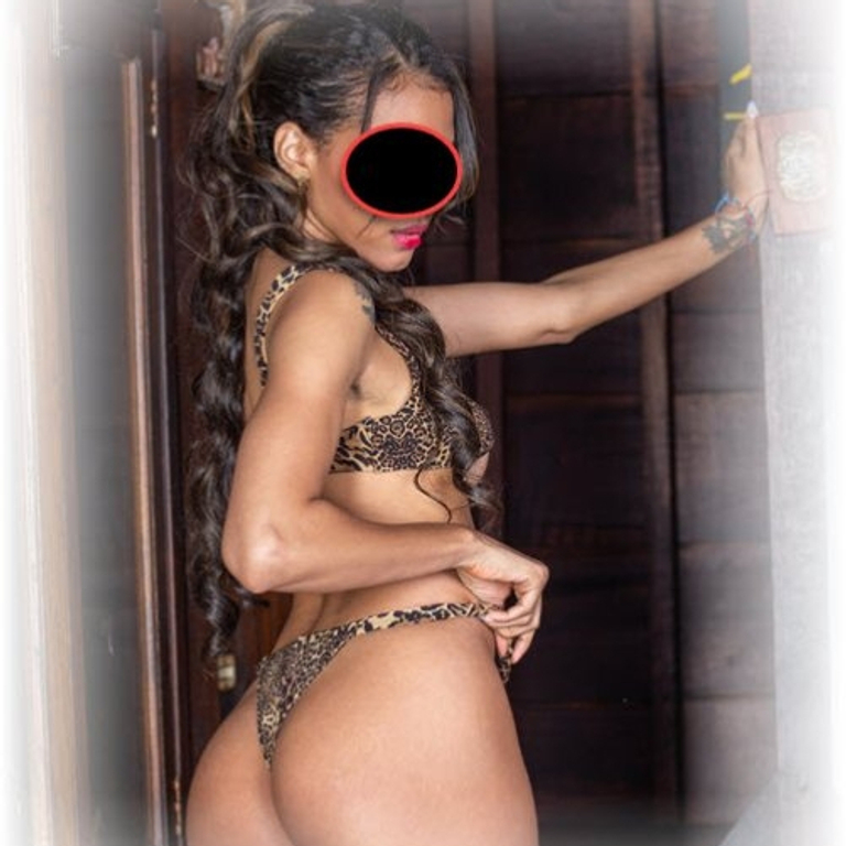 Natalie - heissblutiges Girl