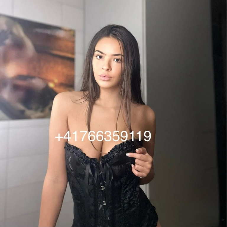 Alexia - Vollblut Brünette 😘