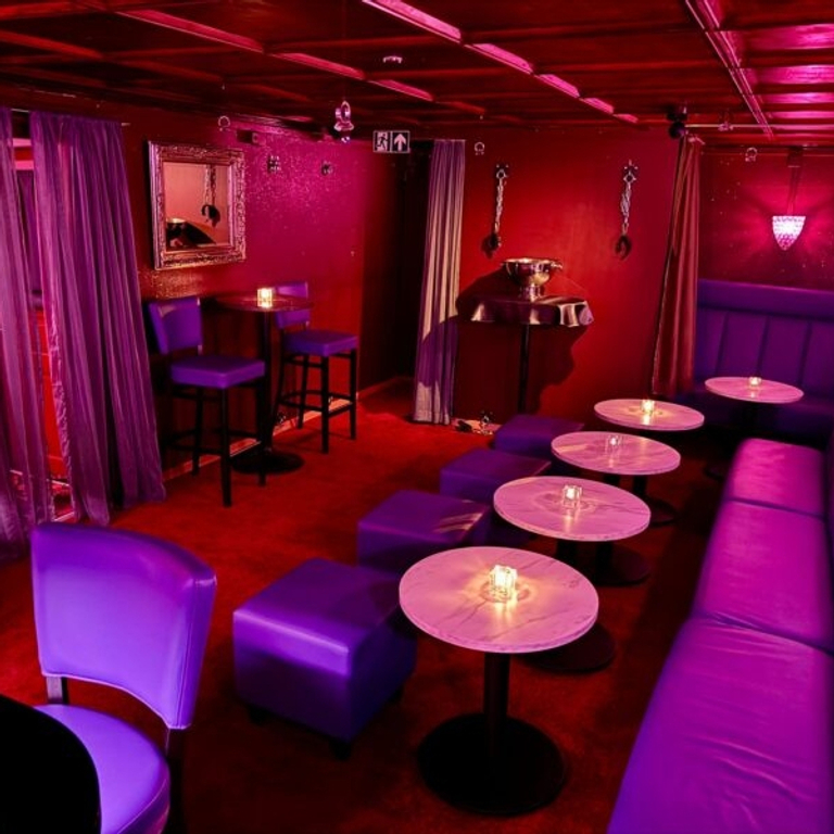 🔥 Inaˋs Hot Chilli Bar🌶️ — 8636 Wald - ZH