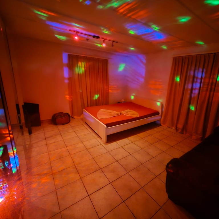 🔴 Studio Anel ⭕  Ɑ͞ ̶͞ ̶͞ ̶͞ لں͞  （ ͜.人 ͜.）😋 — 5745 Safenwil