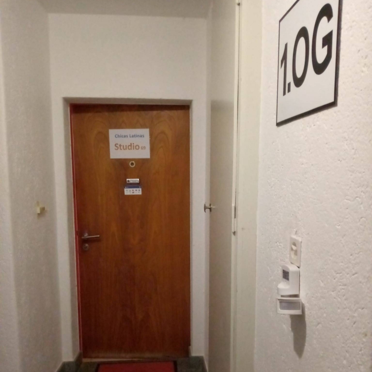 Studio 69 Chicas Latinas — 6045 Meggen