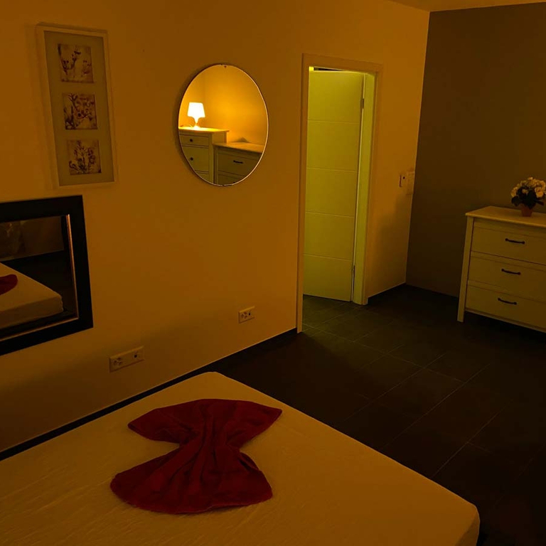 Studio 70 Chicas Latinas — 6032 Emmen (Waldibrücke)