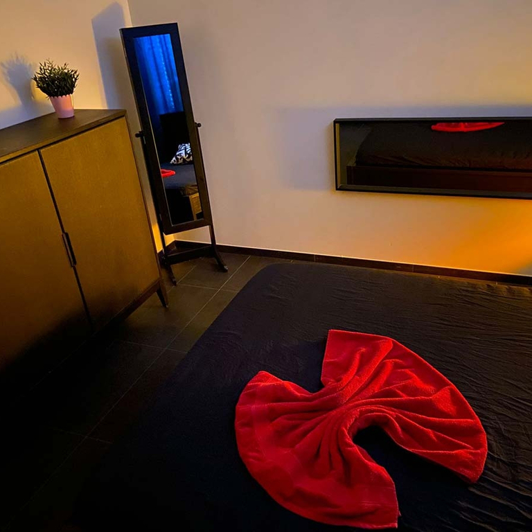 Studio 70 Chicas Latinas — 6032 Emmen (Waldibrücke)