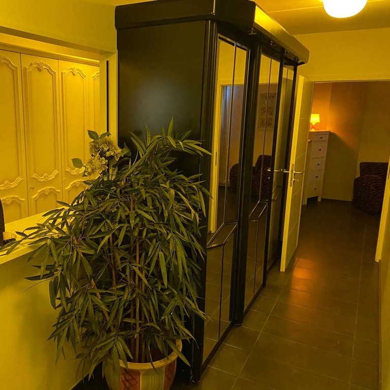 Studio 70 Chicas Latinas — 6032 Emmen (Waldibrücke)