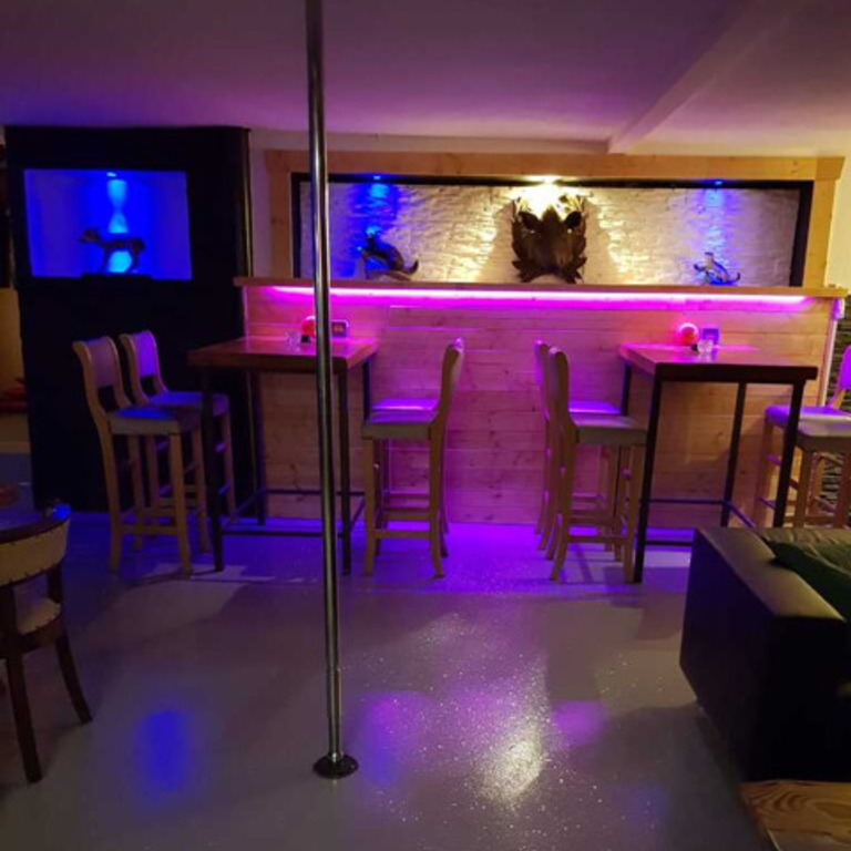 Jägerbar - Kontaktbar — 6423 Seewen