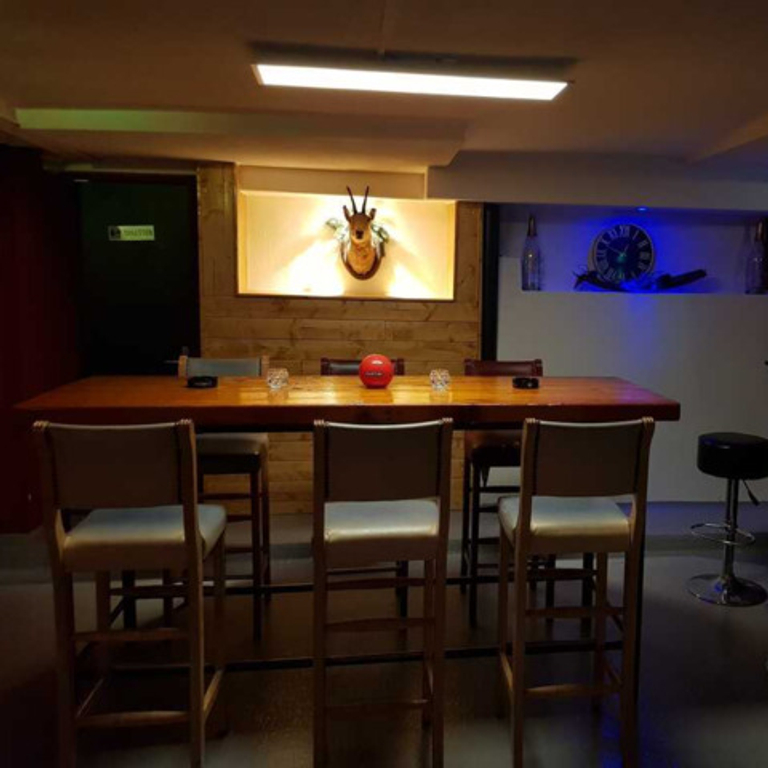 Jägerbar - Kontaktbar — 6423 Seewen