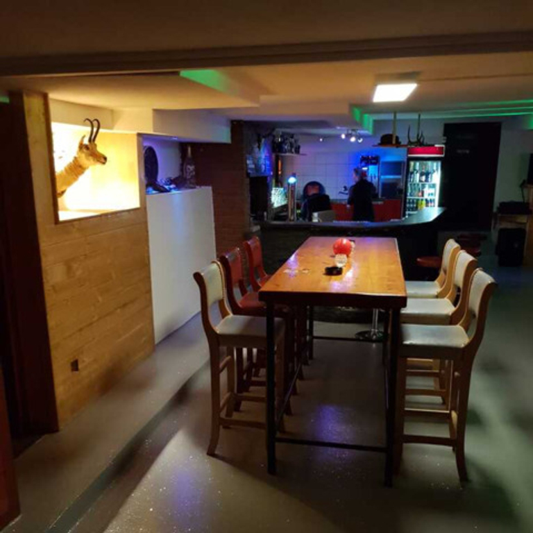 Jägerbar - Kontaktbar — 6423 Seewen
