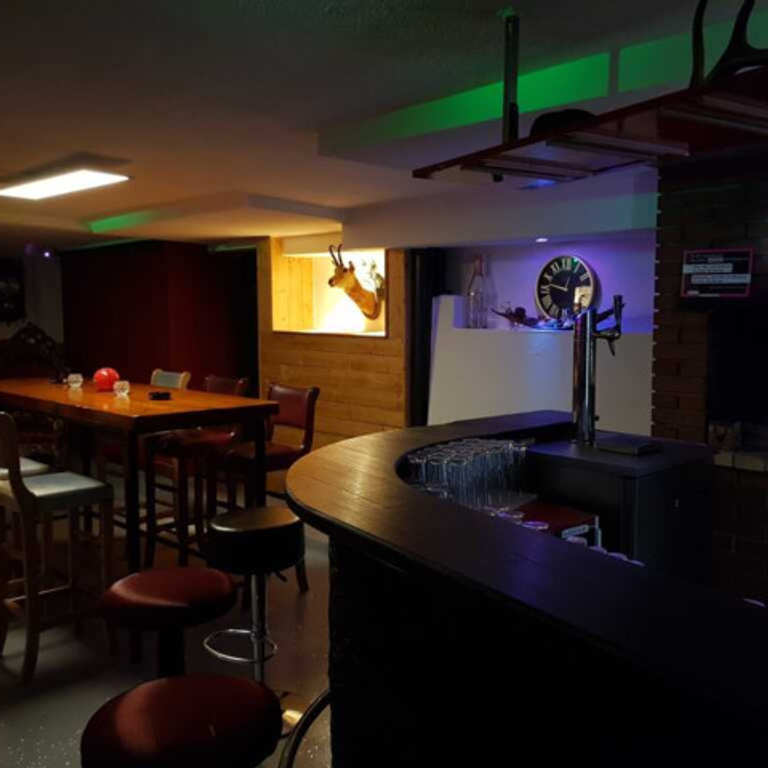 Jägerbar - Kontaktbar — 6423 Seewen