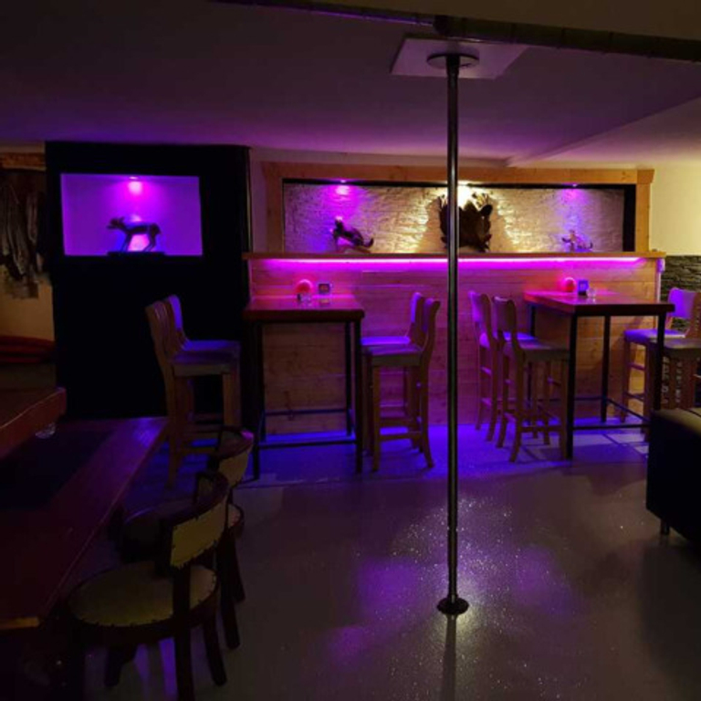 Jägerbar - Kontaktbar — 6423 Seewen