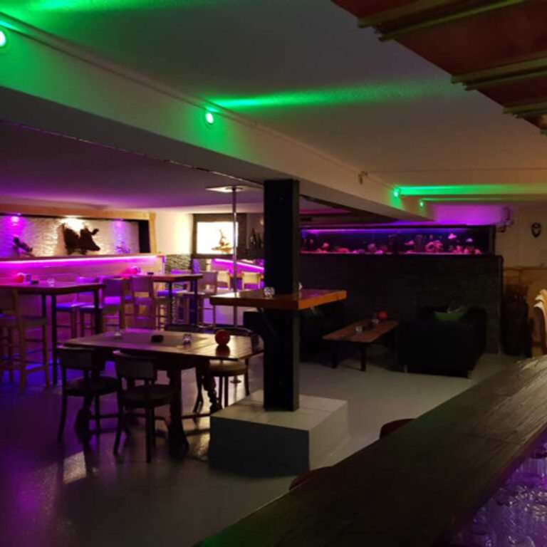 Jägerbar - Kontaktbar — 6423 Seewen