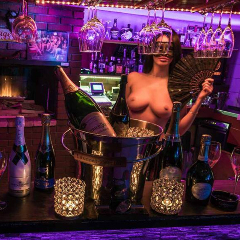 Jägerbar - Kontaktbar — 6423 Seewen